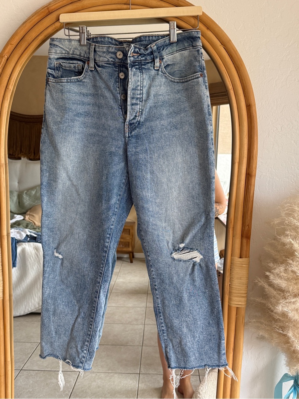 Old Navy Light Blue Straight-Leg Distressed Jeans